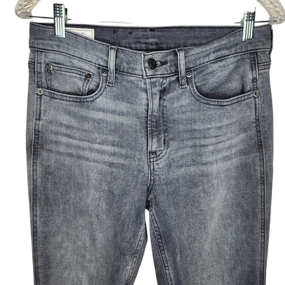 Gap Vintage Slim Mid Rise Grey Jeans Womens Size 28 6 Regular Faded Denim - Picture 6 of 12